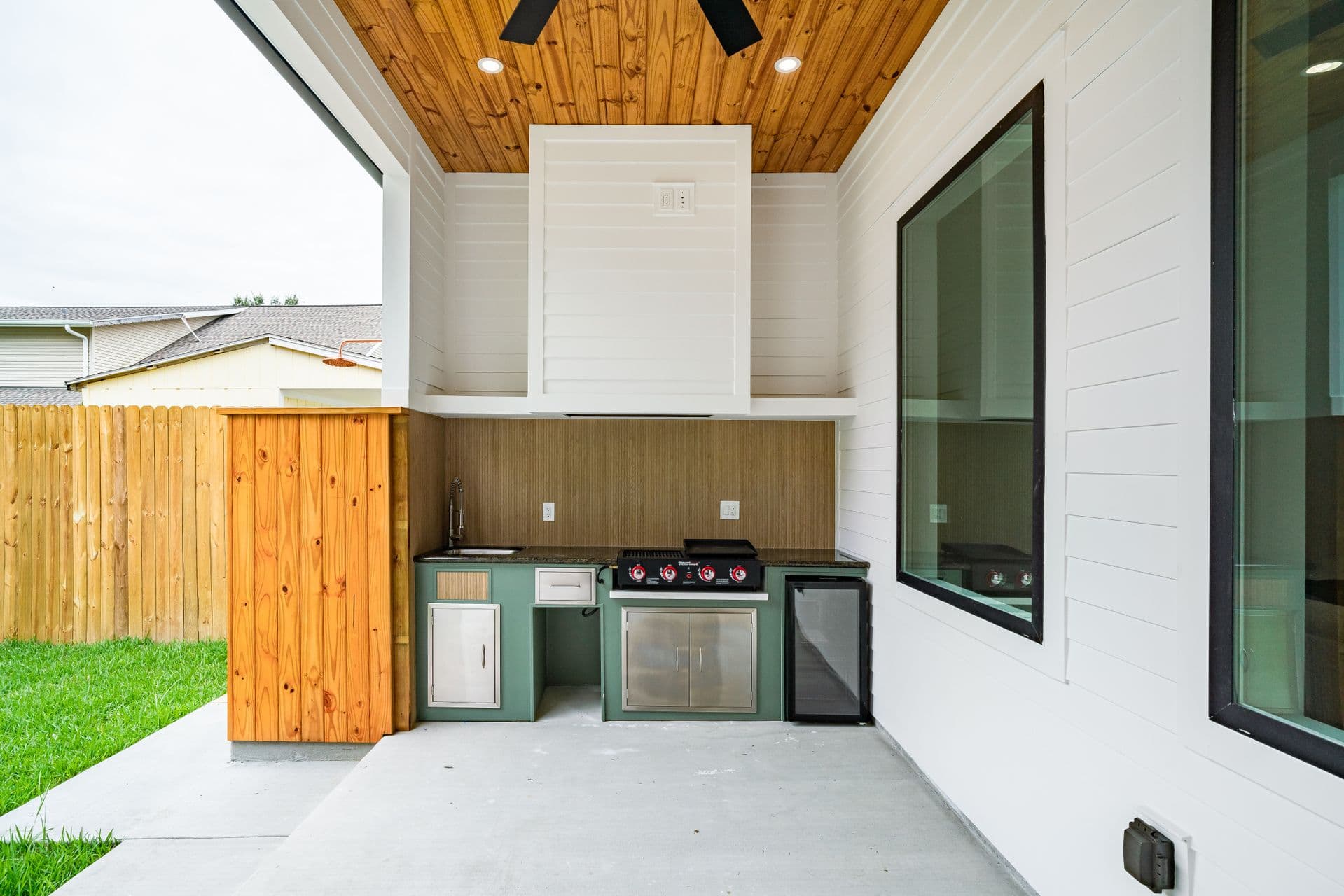 Outdoor kitchen and entertaining area